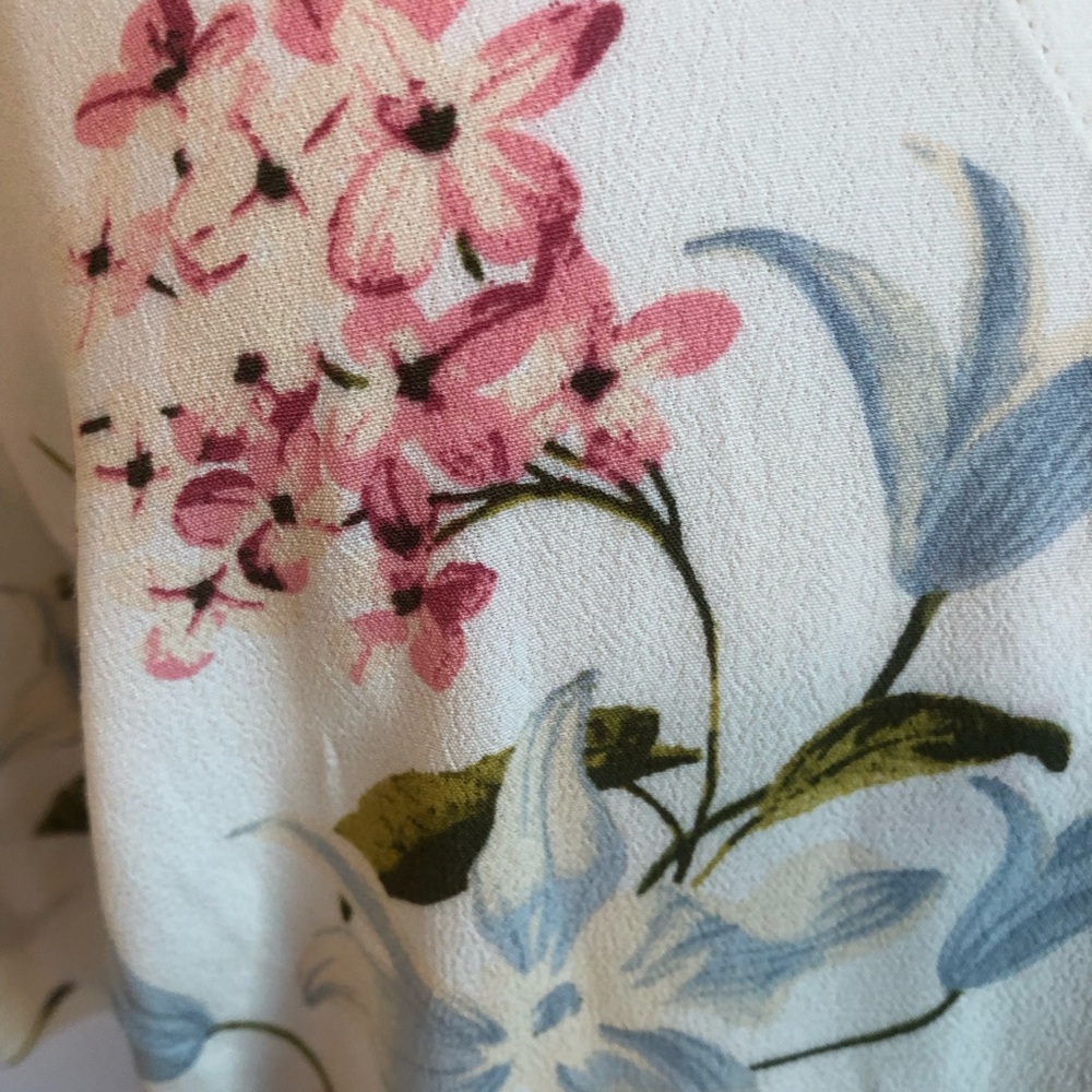 Loft Ivory wrap Dress w/ floral designs & ruffle short sleeves & hem Size 14 - Picture 8 of 15